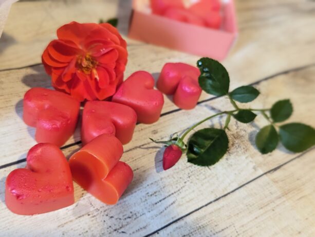Pure Beeswax Melts Velvet Rose & Oud